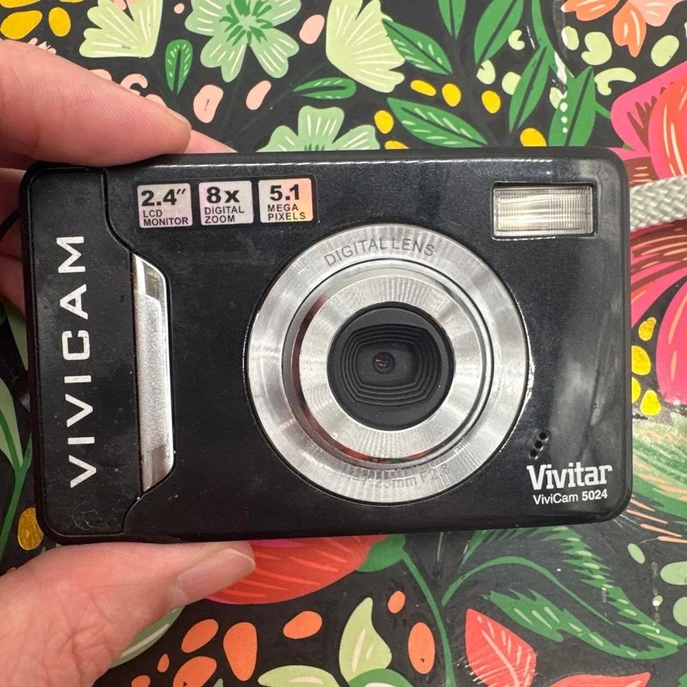 Vivitar ViviCam 5024 Digital Camera – Compact Point-and-Shoot Camera